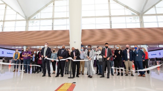 Picture of dignitaries celebrating the completion of Phase 1 of the Great Hall project.